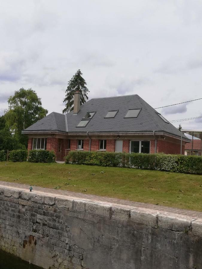 Villa La Maison De La Vallee Froissy  Exterior foto